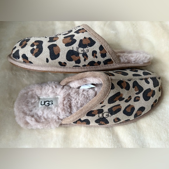 UGG Pearle Scuff slippers in Leopard print- New! 🔥 Size 9 - Picture 4 of 16